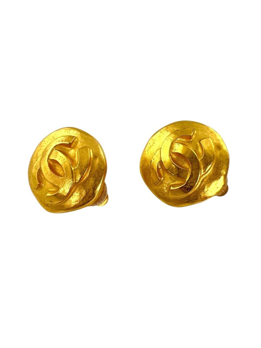 Chanel Cc Logo Turnlock Round Earrings #256898C67B
